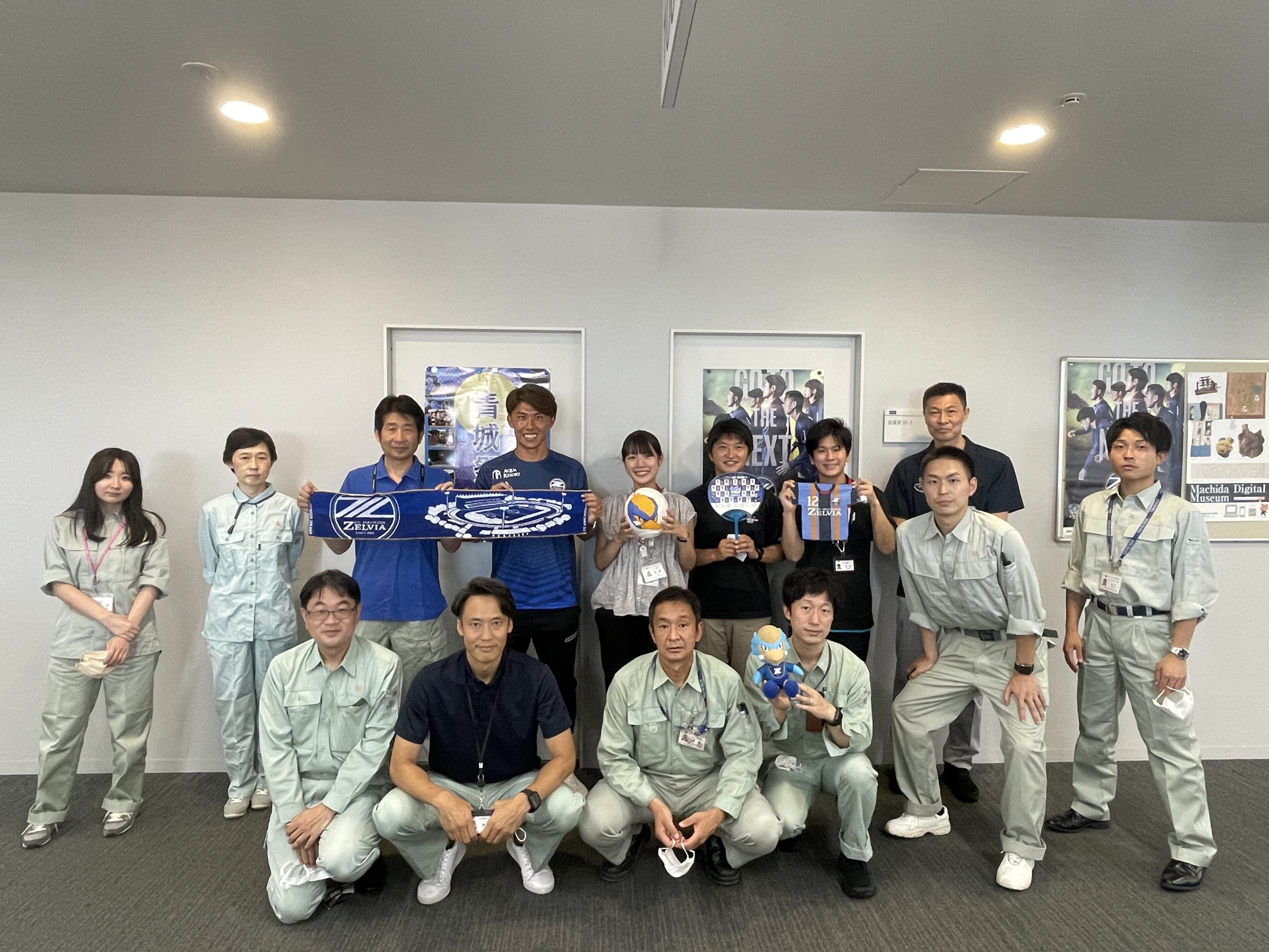 太田宏介選手が町田市役所を訪問しました！ | FC町田ゼルビア